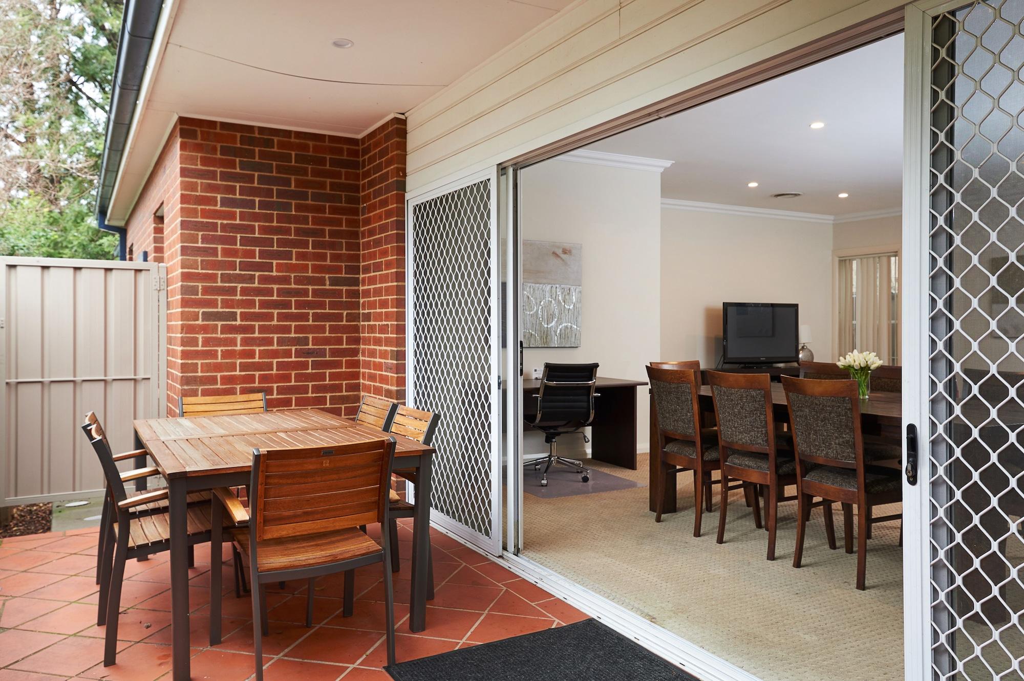 The Charles Hotel Wagga Wagga Eksteriør billede