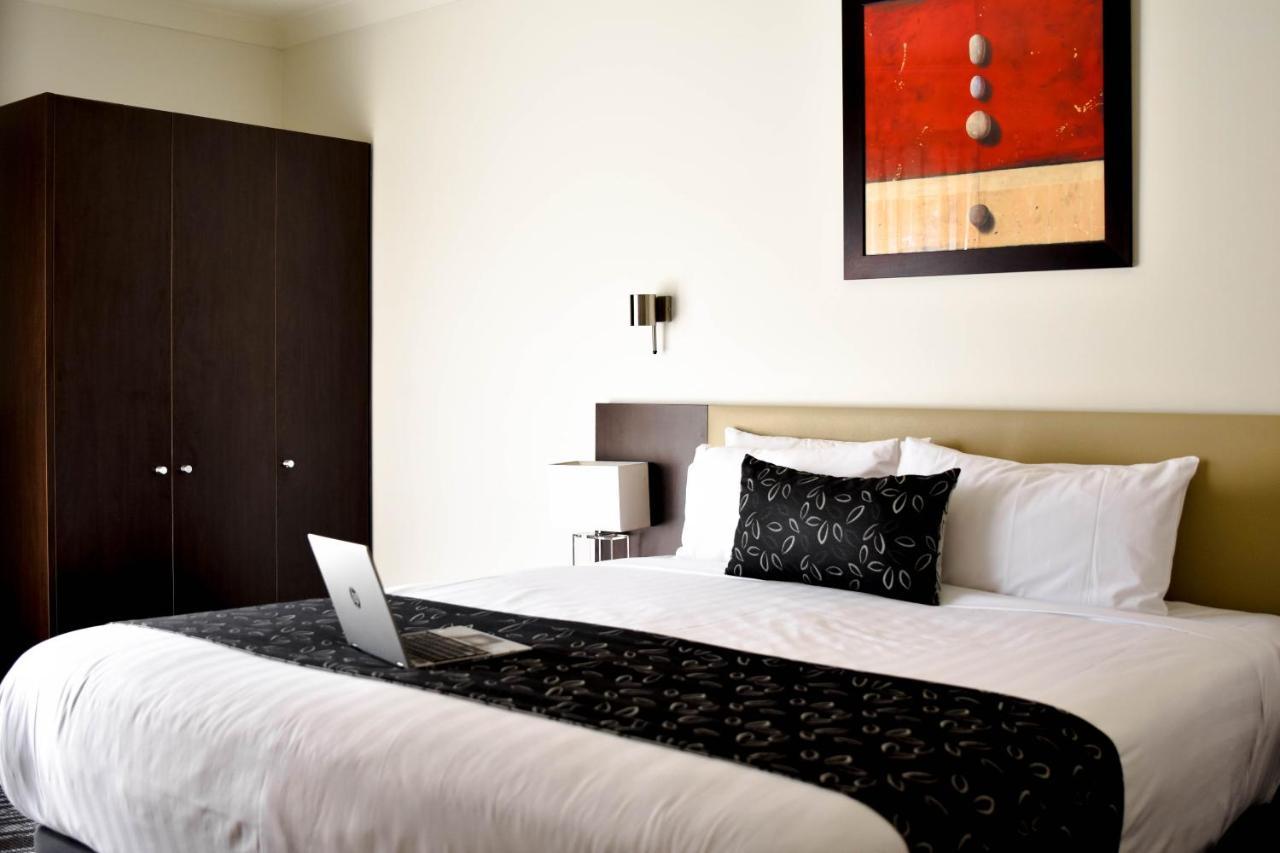 The Charles Hotel Wagga Wagga Eksteriør billede